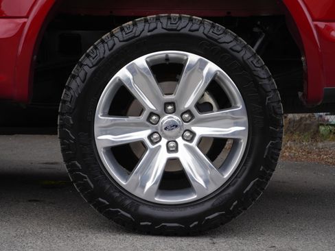 Used 2018 Ford F150 Platinum w/ Equipment Group 701A Luxury AWD/4WD image 21