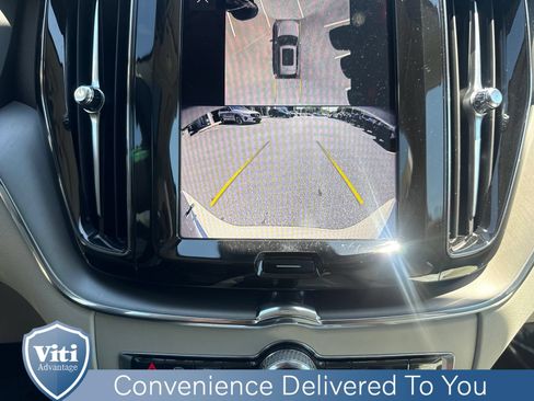 Certified 2025 Volvo XC60 T8 Plus w/ Climate Package AWD/4WD image 31