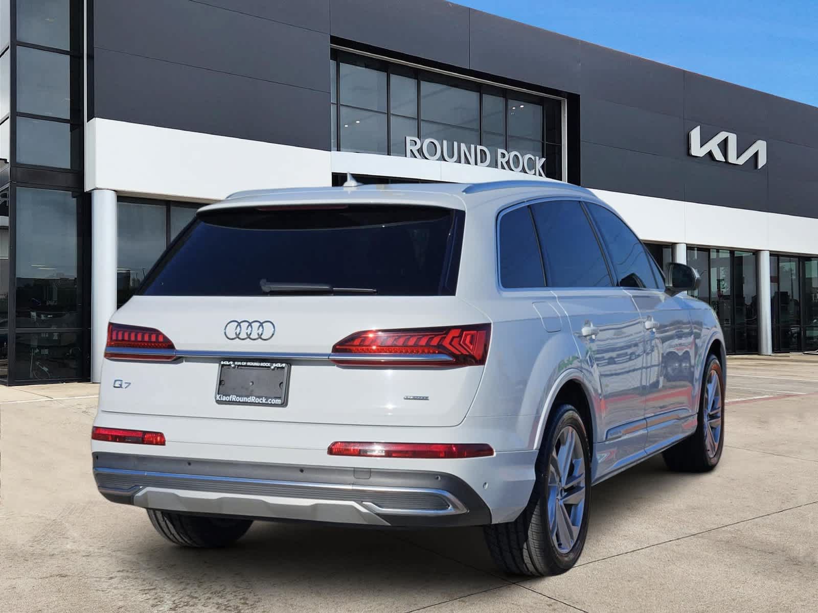 Used 2020 Audi Q7 2.0T Premium Plus w/ Premium Plus Package AWD/4WD image 6