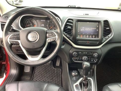 Used 2015 Jeep Cherokee Trailhawk w/ Comfort/Convenience Group image 11