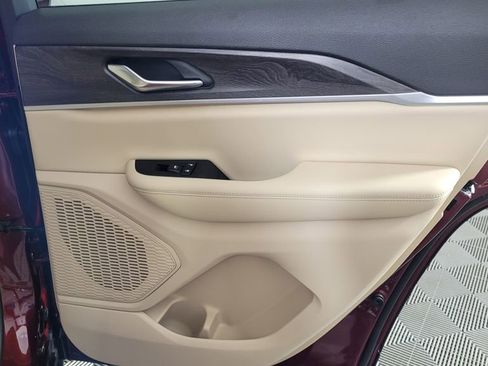 New 2025 Jeep Grand Cherokee Limited image 33