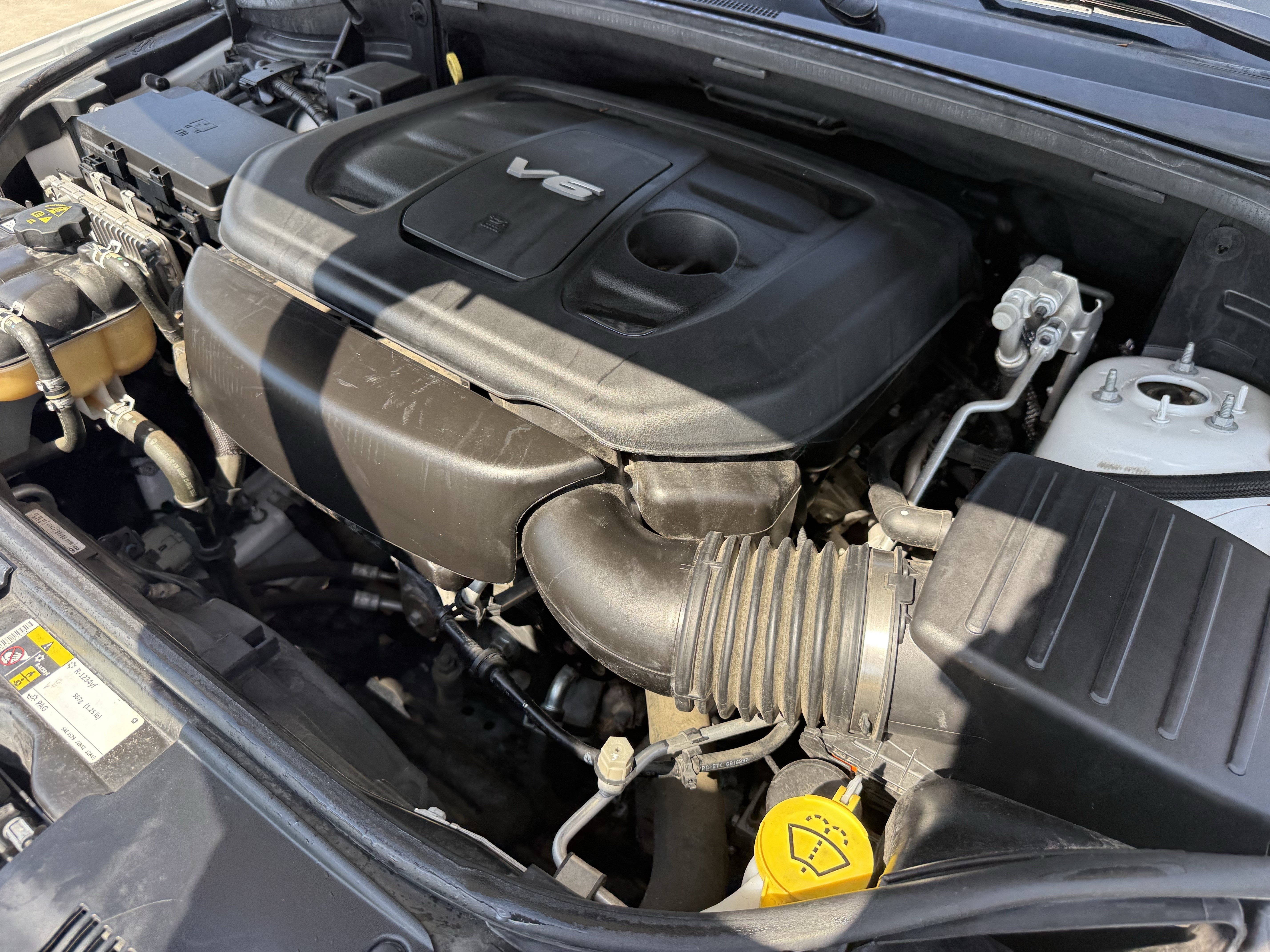 Used 2018 Jeep Grand Cherokee Overland RWD image 35