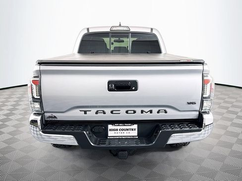Used 2016 Toyota Tacoma TRD Off-Road w/ Towing Package AWD/4WD image 6