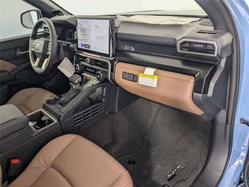 New 2026 Toyota 4Runner 4WD image 24