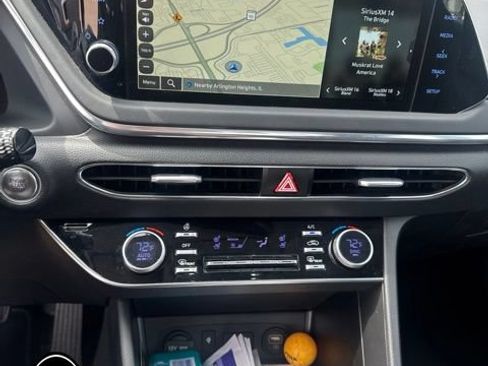 Used 2022 Hyundai Sonata Limited w/ Cargo Package FWD image 9