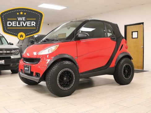 Used 2009 smart fortwo passion RWD image 2