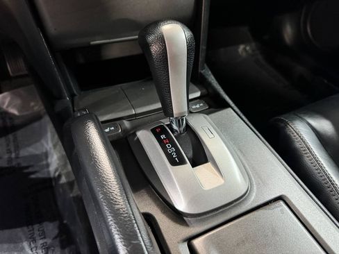 Used 2011 Honda Accord EX-L image 24