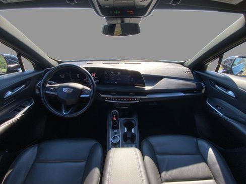 Used 2024 Cadillac XT4 Premium Luxury AWD/4WD image 21