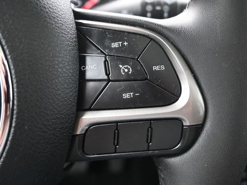 Used 2022 Jeep Renegade Latitude w/ Sun/Sound Group image 26