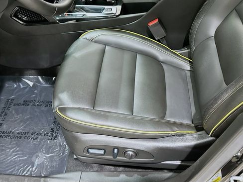 Used 2024 Chevrolet TrailBlazer ACTIV FWD image 19