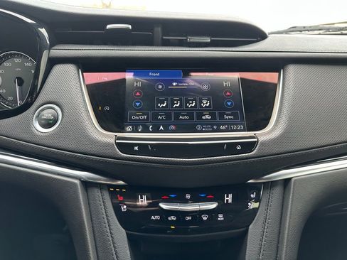 Used 2024 Cadillac XT5 Premium Luxury image 26