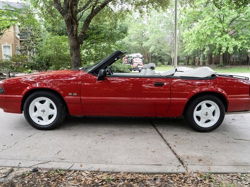 Used 1993 Ford Mustang LX RWD image 3