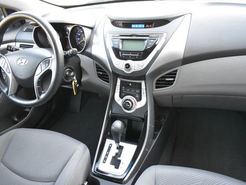 Used 2012 Hyundai Elantra GLS w/ Preferred Pkg 3 FWD image 26