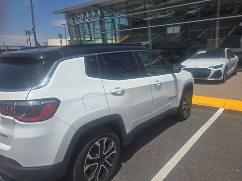 Used 2023 Jeep Compass Limited AWD/4WD image 4
