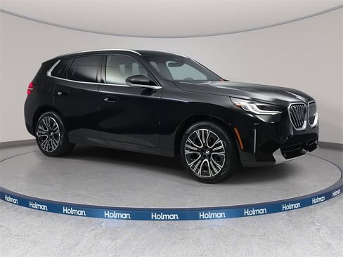 New 2026 BMW X3 xDrive30 w/ Premium Package image 3