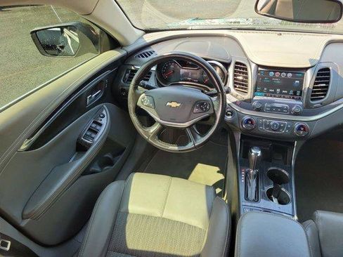 Used 2018 Chevrolet Impala LT w/ LT Convenience Package FWD image 15