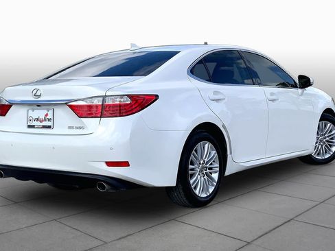 Used 2014 Lexus ES 350 w/ Luxury Package FWD image 13