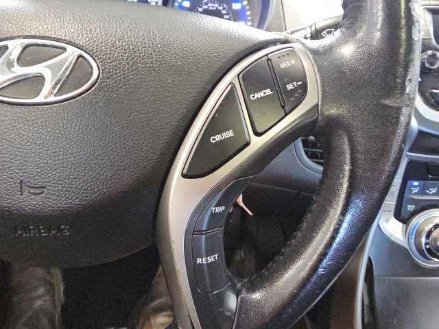 Used 2013 Hyundai Elantra Limited FWD image 19