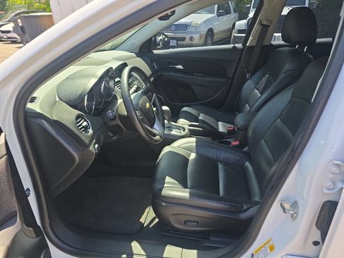 Used 2015 Chevrolet Cruze LTZ w/ Sun, Sound and Sport Package FWD image 9