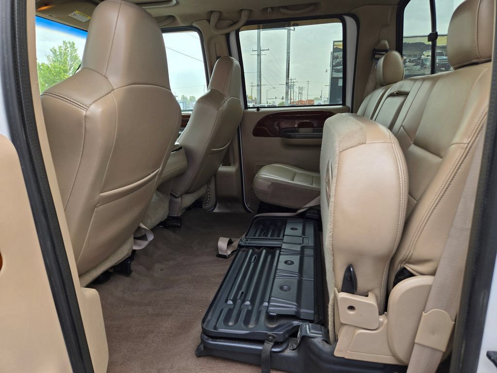 Used 2004 Ford F350 4x4 Crew Cab DRW Super Duty image 12