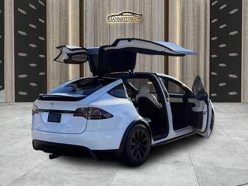 Used 2022 Tesla Model X AWD/4WD image 15