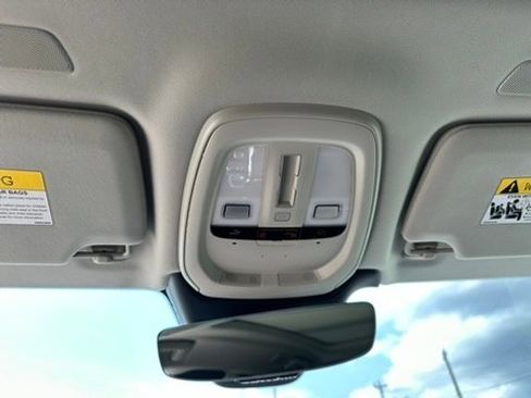 Certified 2024 Volvo S90 T8 Ultimate w/ Lounge Package image 15