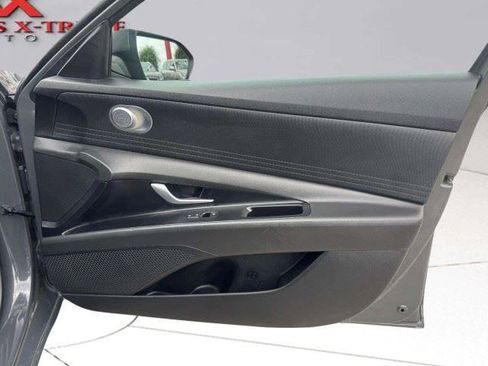 Used 2023 Hyundai Elantra SEL FWD image 54