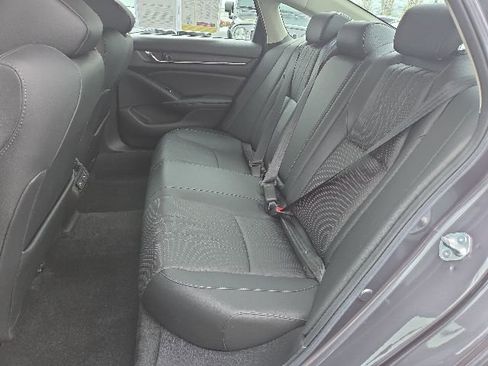 Used 2021 Honda Accord EX-L image 11