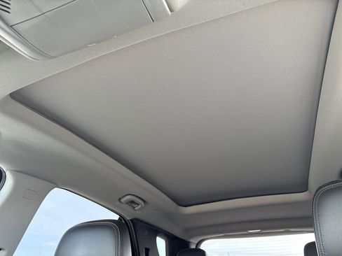 Used 2020 Chevrolet Equinox Premier image 39