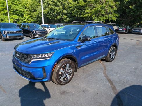 Used 2022 Kia Sorento S w/ Panoramic Sunroof Package FWD image 3