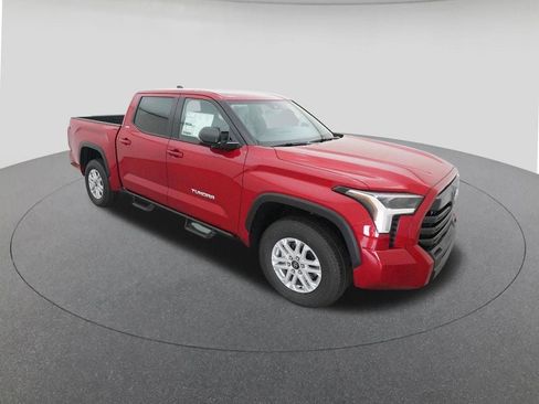 New 2026 Toyota Tundra SR5 AWD/4WD image 13