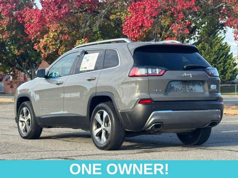 Used 2021 Jeep Cherokee Limited w/ Mopar Interior Package image 7