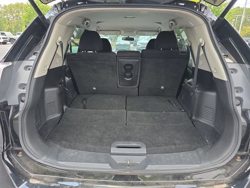 Used 2014 Nissan Rogue SV w/ SV Premium Package AWD/4WD image 29