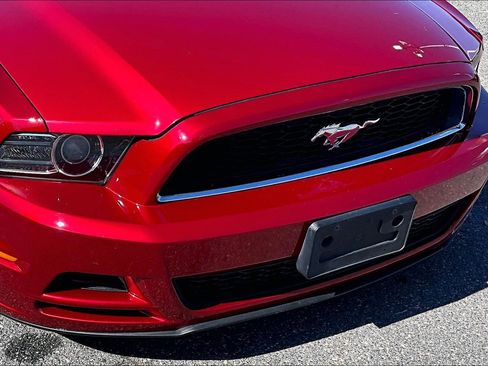 Used 2013 Ford Mustang Premium w/ Comfort Pkg image 28