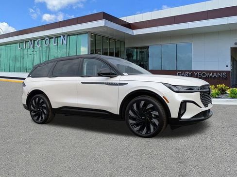 New 2026 Lincoln Nautilus Reserve AWD/4WD image 2