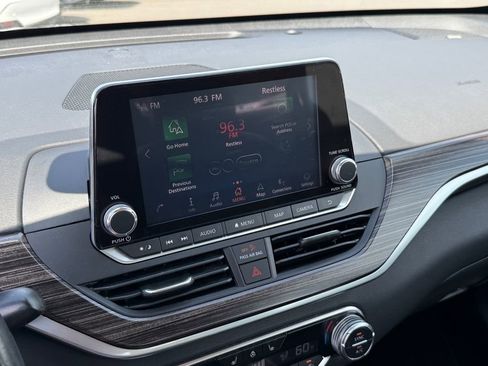 Used 2019 Nissan Altima 2.5 SL FWD image 27