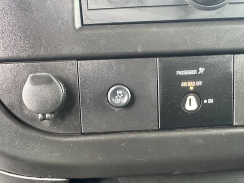 Used 2023 GMC Savana 2500 w/ Driver Convenience Package image 28