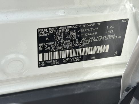 Certified 2025 Toyota RAV4 XLE FWD image 26