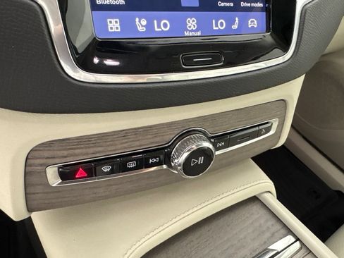 Used 2023 Volvo XC90 B6 Plus w/ Protection Package Premier AWD/4WD image 35