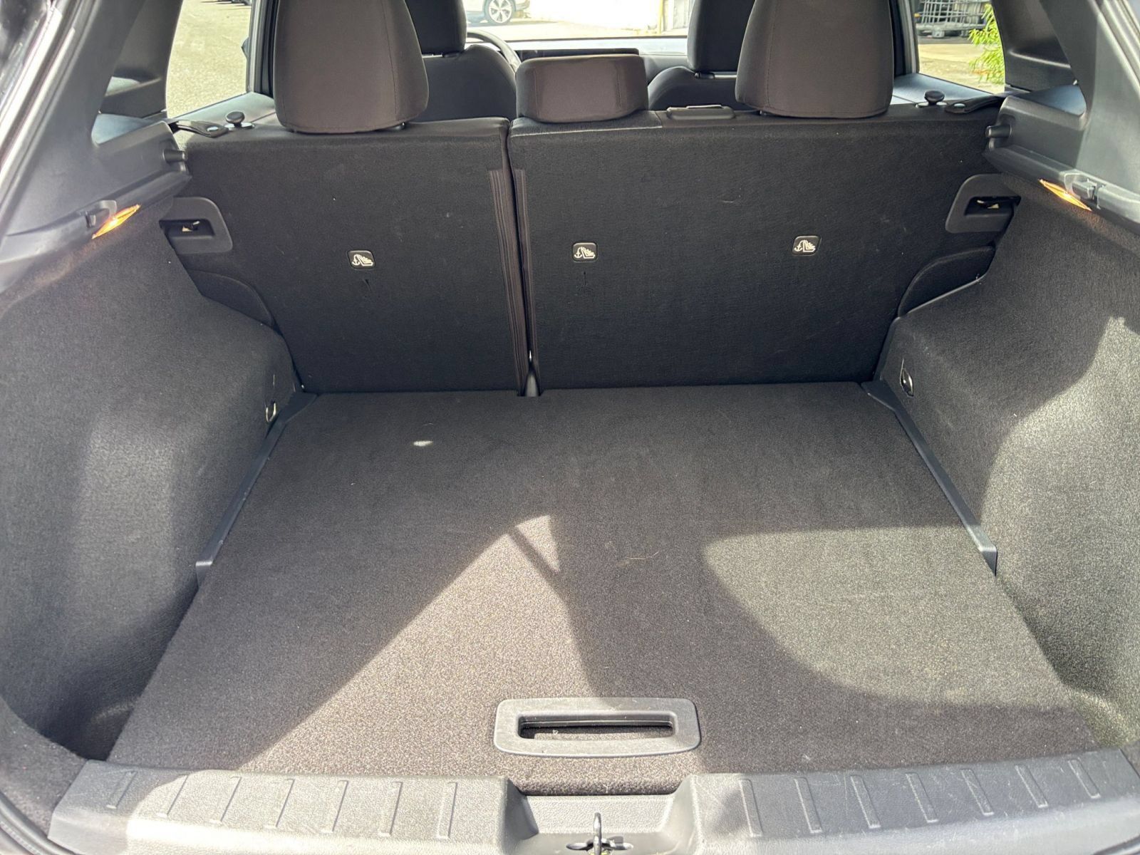 Used 2026 Nissan Kicks SV w/ Cold Weather Package FWD image 29