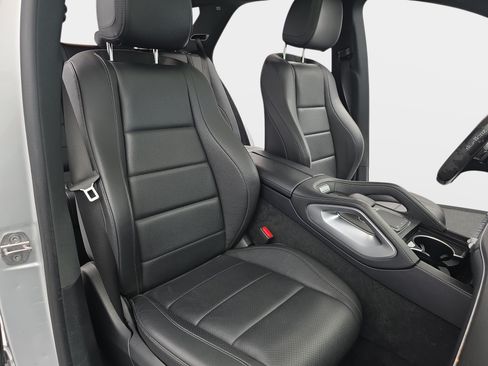 Used 2020 Mercedes-Benz GLE 350 4MATIC w/ Premium Package image 10
