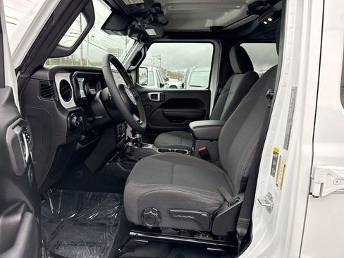 Certified 2024 Jeep Wrangler Unlimited Sport AWD/4WD image 17
