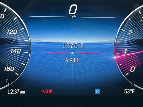 Used 2025 Mercedes-Benz GLA 250 4MATIC image 32