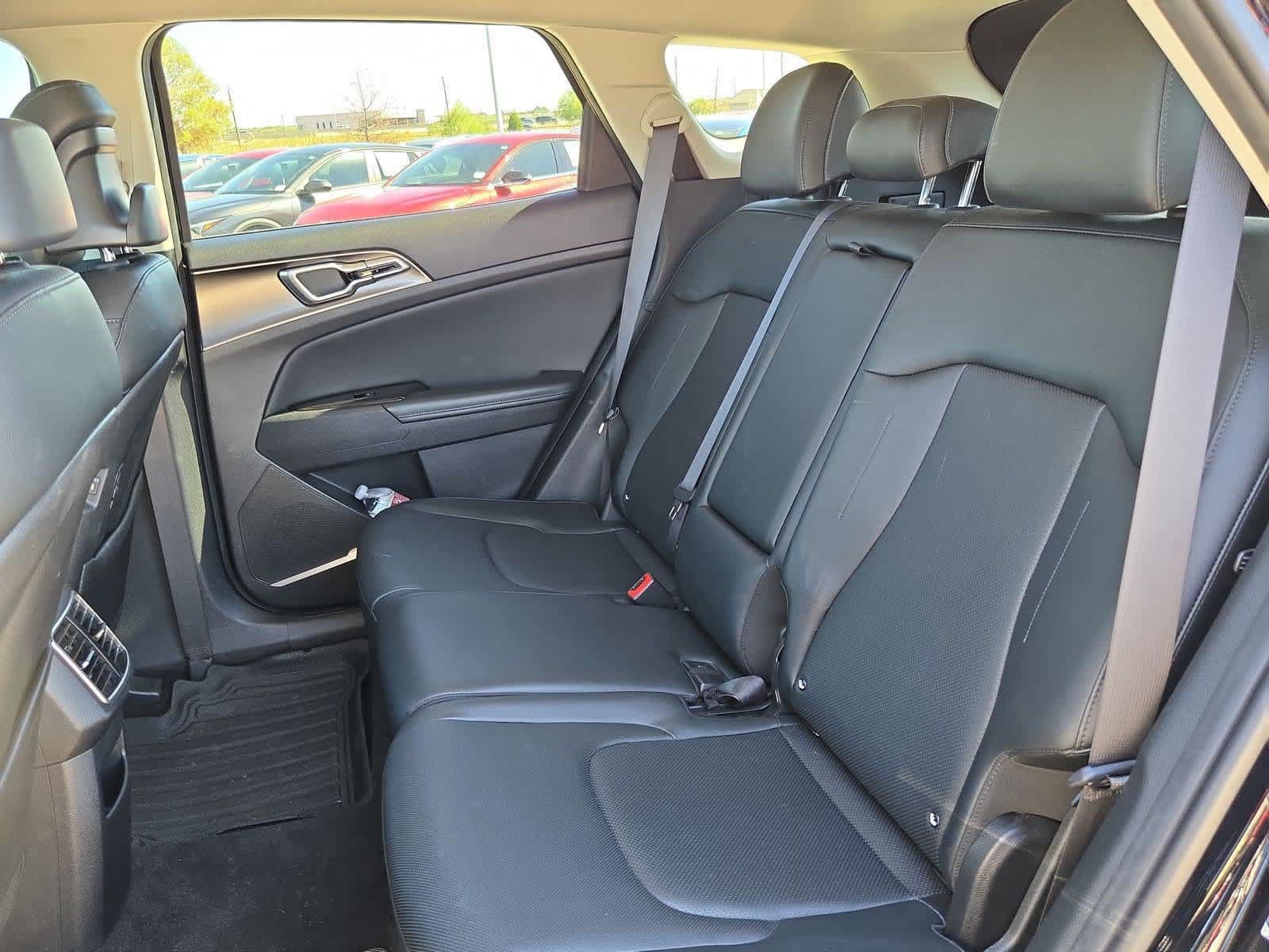 Certified 2023 Kia Sportage EX FWD image 18