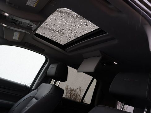 Certified 2020 GMC Yukon Denali w/ Denali Ultimate Package image 47