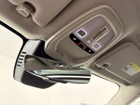 Certified 2023 Volvo XC40 B5 Plus w/ Driver Assist Package image 20