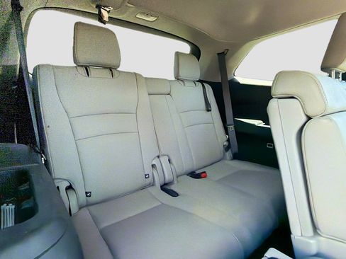 Used 2016 Honda Pilot EX-L image 18