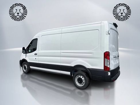 New 2026 Ford Transit 250 148 Medium Roof RWD image 9