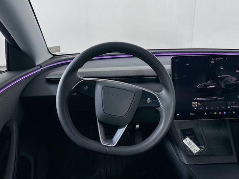 Used 2025 Tesla Model 3 Long Range RWD image 16