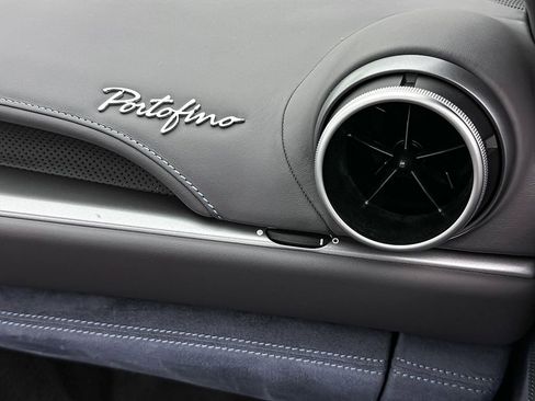 Used 2019 Ferrari Portofino RWD image 19